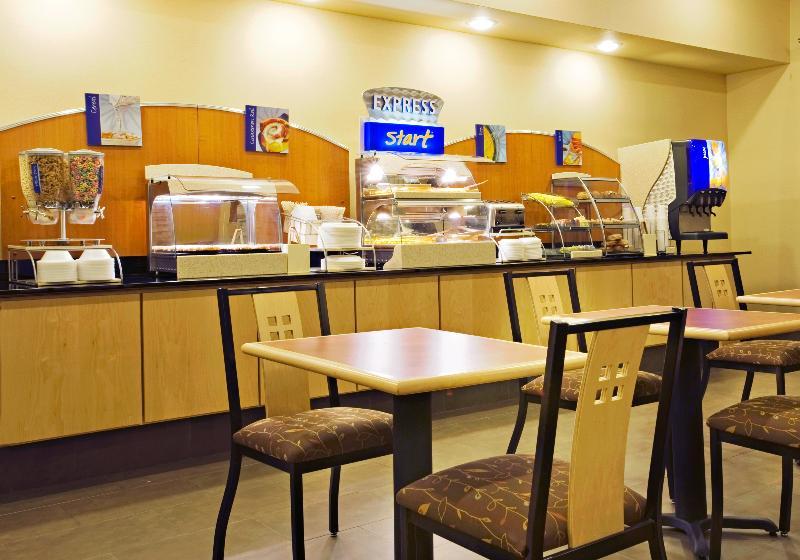 Holiday Inn Express Hotel And Suites Borger By Ihg Bagian luar foto